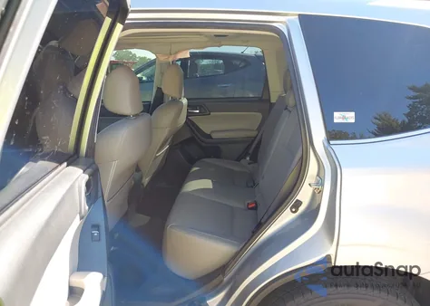 2017 Subaru Forester 2.5I Limited z USA, uszkodzony, nr VIN JF2SJAJC6HH411518